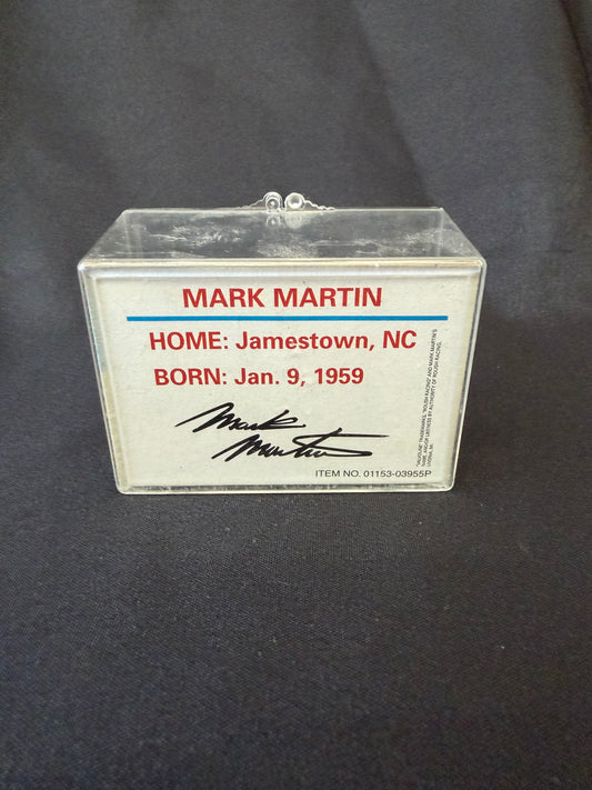 Racing Champions Die-Cast – Mark Martin #6 Ford Valvoline NASCAR