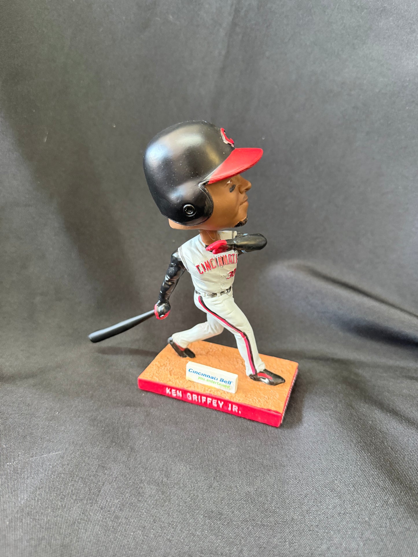 2014 Cincinnati Reds — Ken Griffey Jr. 500th Home Run Commemorative Bobblehead