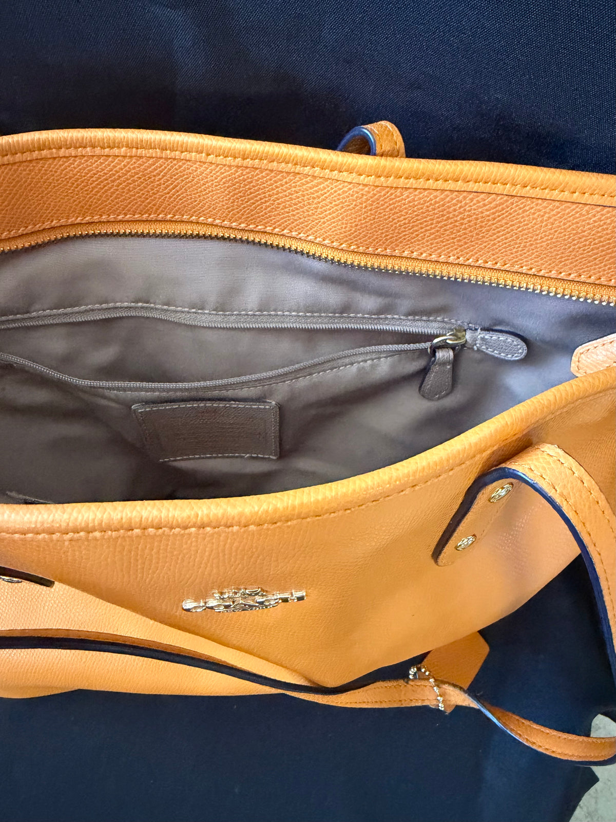 Coach Town Tote Pebbled Leather Bag, Large - Light Brown / Orange